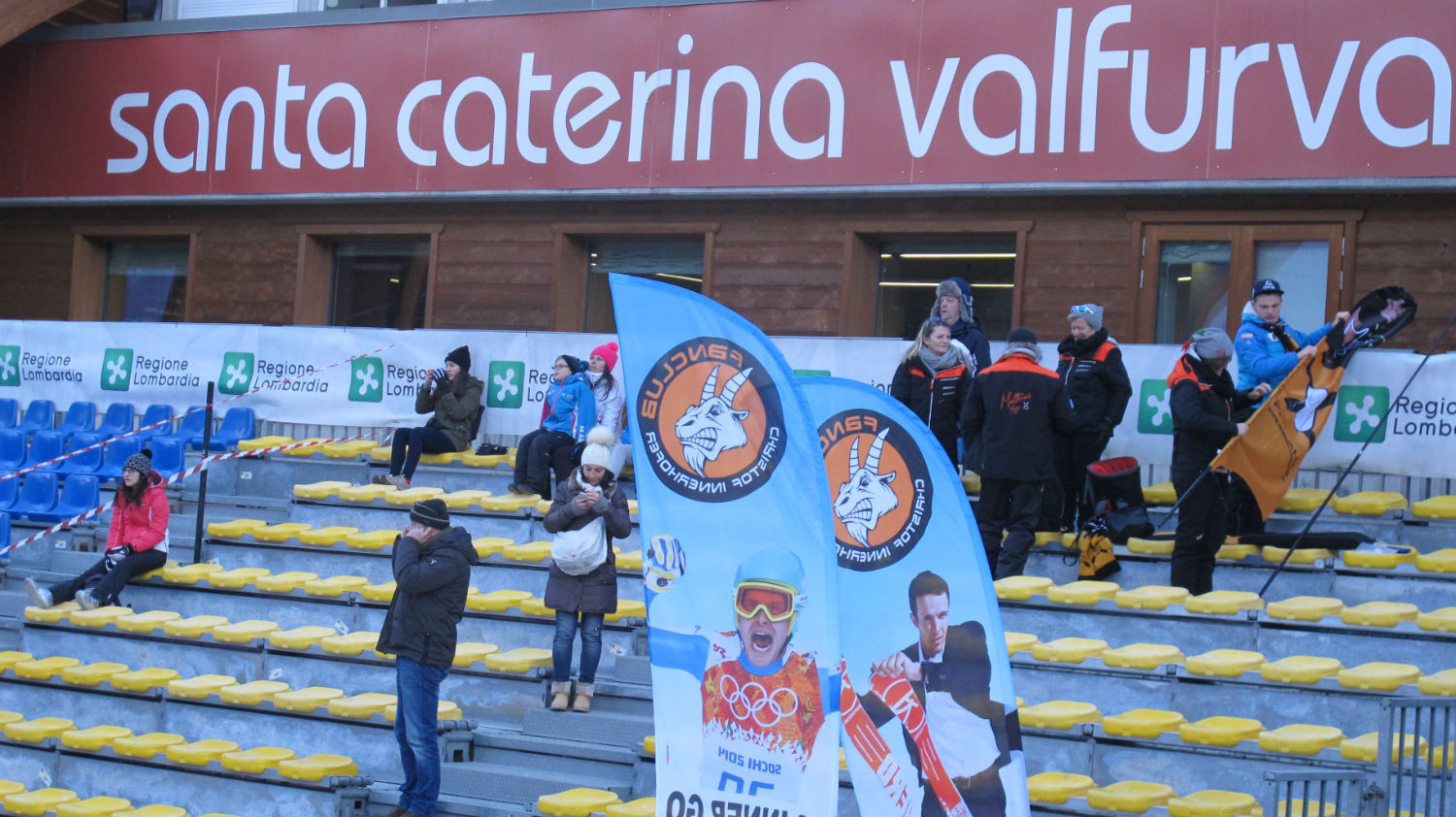 Arrivano in tribuna i tifosi di Inner... ©Gabriele Pezzaglia