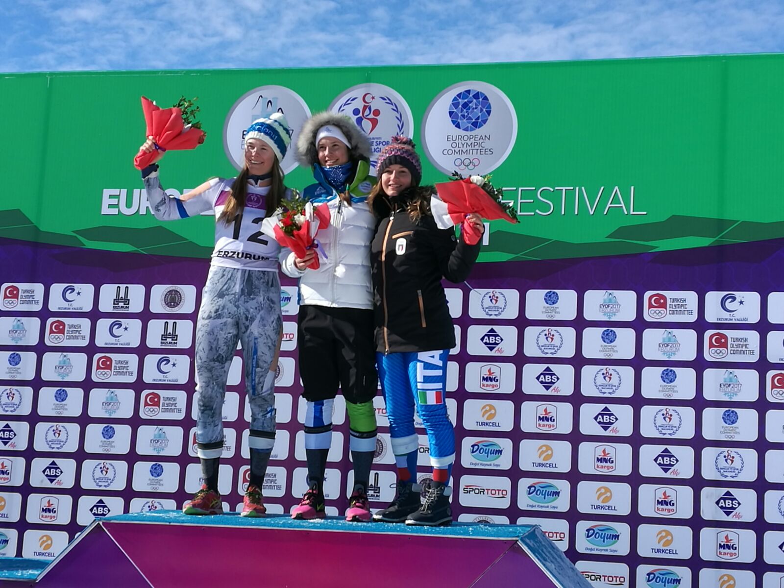 Il podio dello slalom EYOF in Turchia con il bronzo di Lara Della Mea 