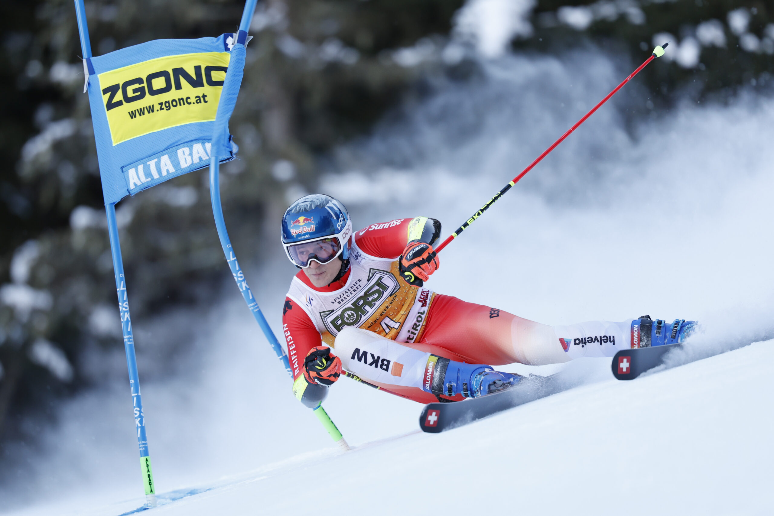 Risa Racing Lo spettacolo della Gran Risa: Odermatt al comando dopo la prima manche ...