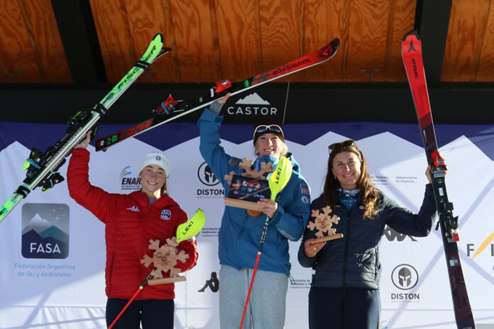 Francesca Fanti sul podio dello slalom