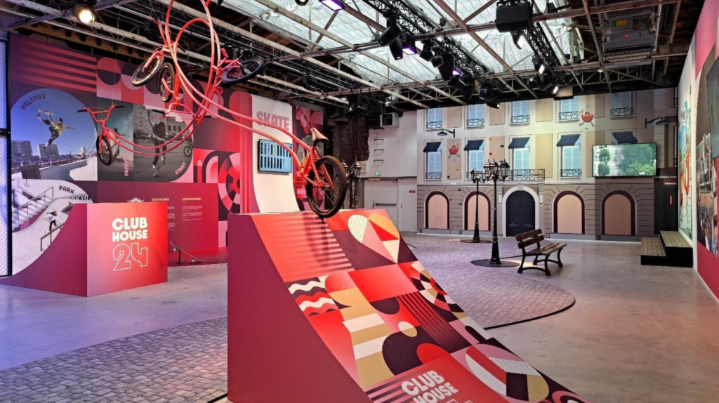 Clubhouse 24, al Palais de Tokyo, Parigi. © CIO/Lucia Sabiu