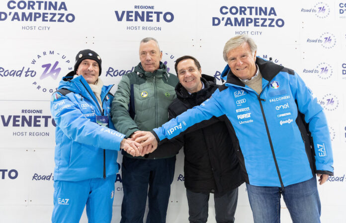 Foto a latere degli allenamenti dello slittino sul budello olimpico di Cortina © FIL / Michael Kristen