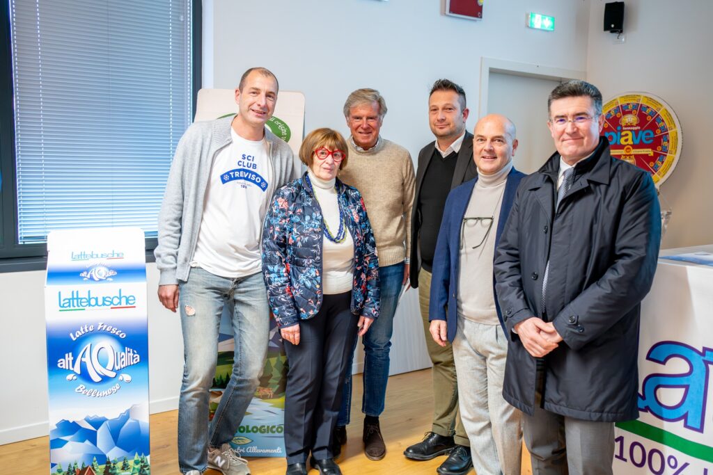 Organizzatori e vertici FISI alla presentazione del Grand Prix Lattebusche 2025-2026