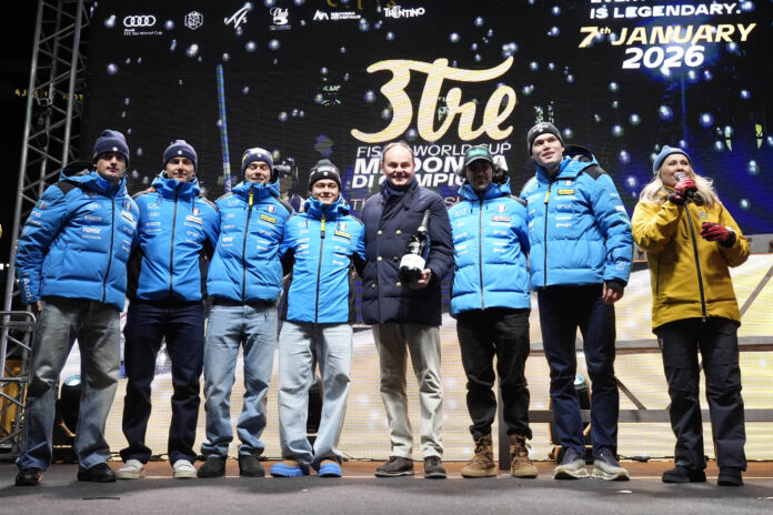 Azzurri in piazza © Bisti