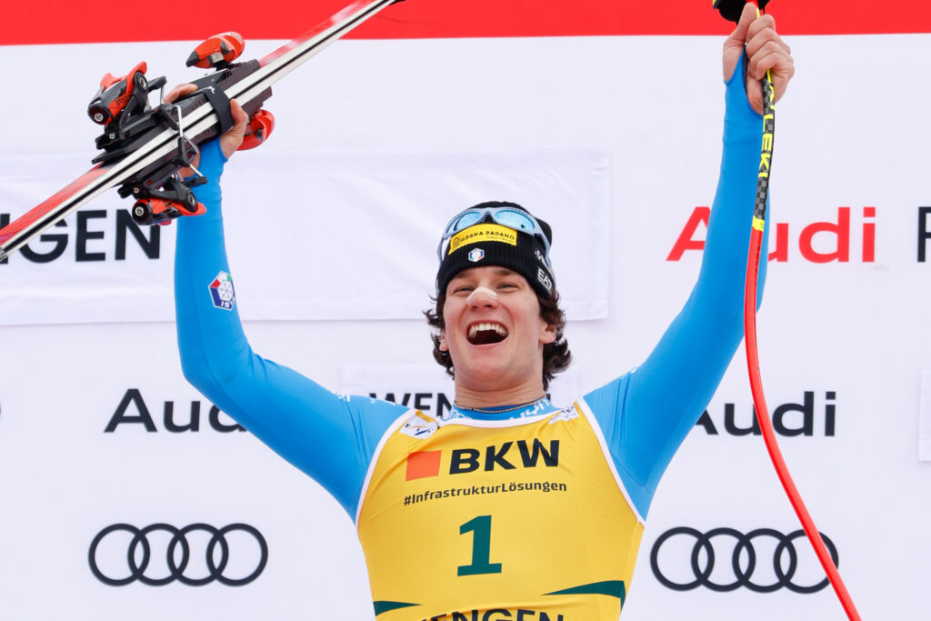 Giovanni Franzoni festeggia la vittoria del superG di Wengen, il 16 gennaio 2026 @ Agence Zoom