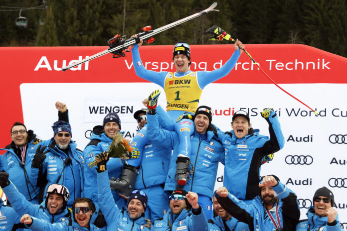 Giovanni Franzoni festeggia la vittoria del superG di Wengen, il 16 gennaio 2026 @ Agence Zoom