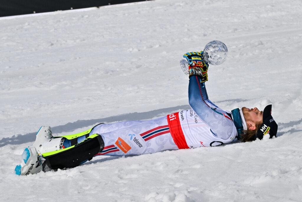 Atle Lie McGrath col cristallo di slalom @ Agence Zoom