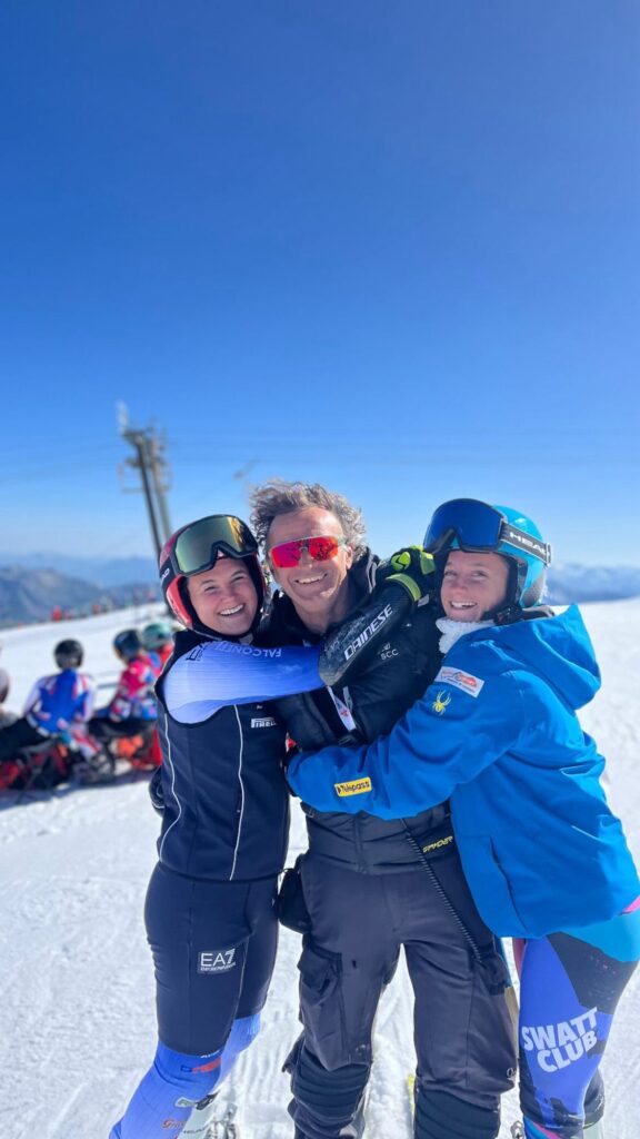 Laura Pirovano con Guido e Lavinia Paci