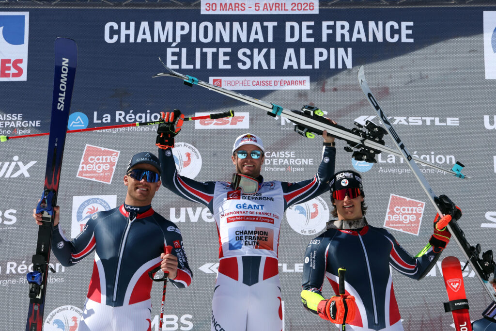 Il podio dei campionati nazionali francesi di gigante, il 4 aprile 2026 @ Agence Zoom