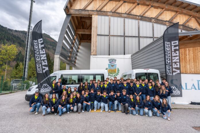 I ragazzi dello Ski College Veneto ©Alessandro Sogne